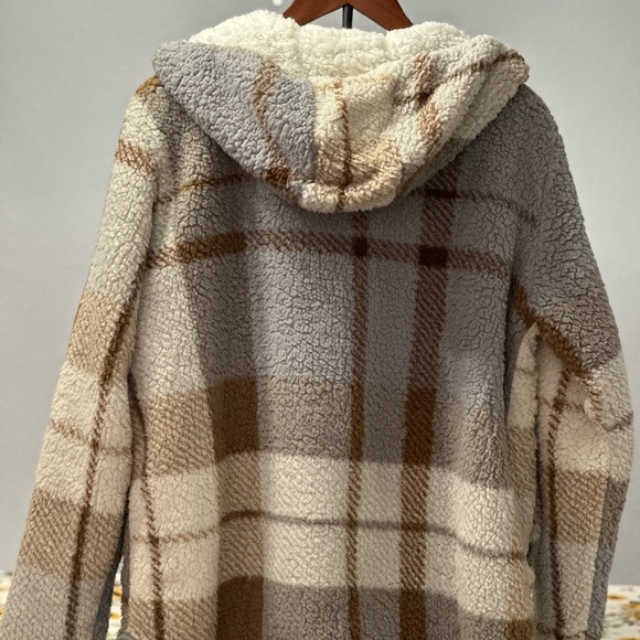 Brown and Gray Weatherproof Women's Reversible Ultra Cozy Plush Fleece Jacket - Picture 2 of 2